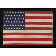 45 UPSIDE-DOWN STARS ON A LARGE SCALE ANTIQUE AMERICAN PARADE FLAG, 1896-1907, UTAH STATEHOOD, SPANISH-AMERICAN WAR ERA