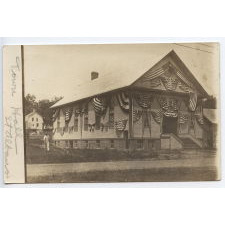 ABRAHAM LINCOLN MEMORIAL BANNER WITH A DRAMATIC PORTRAIT IMAGE, LATE 19TH CENTURY - 1909