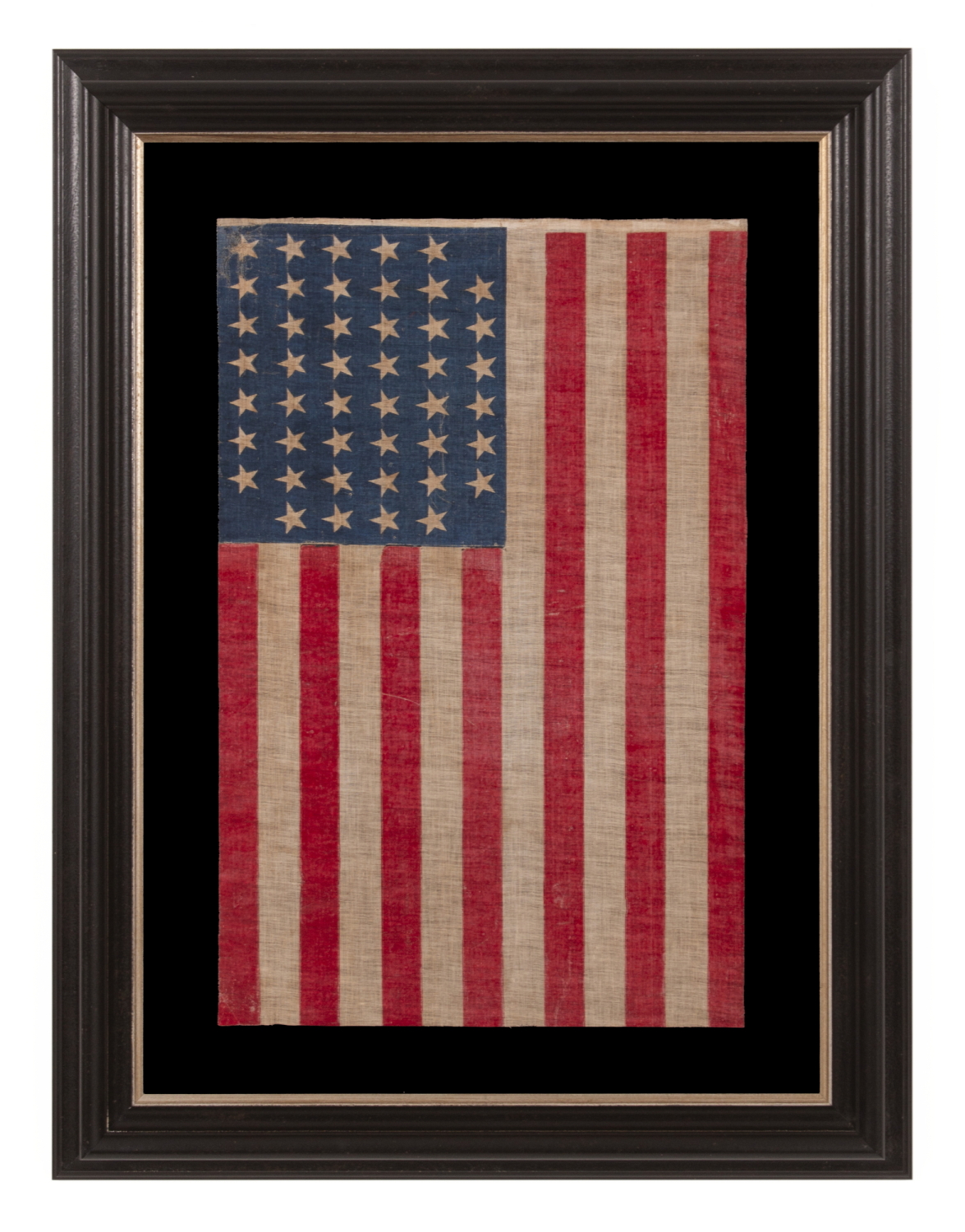 45 STAR ANTIQUE AMERICAN PARADE FLAG WITH ITS STARS ARRANGED IN A NOTCHED PATTERN, 1896-1908, UTAH STATEHOOD