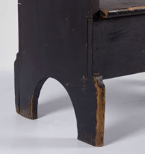 PENNSYLVANIA HUTCH TABLE IN BLACK PAINT WITH OUTSTANDING SURFACE, ca 1850