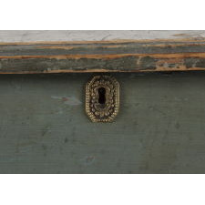 BLUE PAINTED MAINE BLANKET CHEST IN BLUE PAINT WITH BEAUTIFULLY SCALLOPED FEET, CA 1800-1820