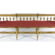 CHROME YELLOW, PAINT-DECORATED SETTEE IN AN UNUSUAL THREE-RAIL DESIGN, WITH BOLD, SHIELD-SHAPED SPINDLES, circa 1815-1840