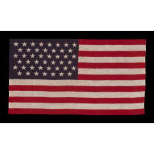 45 STARS IN STAGGERED ROWS ON AN ANTIQUE AMERICAN PARADE FLAG OF THE 1896-1908 PERIOD, SPANISH-AMERICAN WAR ERA; REFLECTS UTAH STATEHOOD