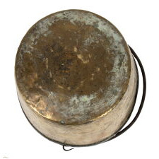 EXCEPTIONAL HAND-FORGED BRASS KETTLE, MADE & SIGNED circa 1800-1820 BY THE HUDSON’S BAY COMPANY, WHICH HELD A DEFACTO MONOPOLY OVER THE NORTH AMERICAN FUR TRADE FROM APPROXIMATELY 1670-1869; THIS EXAMPLE OF A TYPE TRADED WITH NATIVE AMERICANS FOR FURS