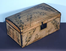 RUFUS PORTER-ATTRIBUTED, DOME-TOP BOX