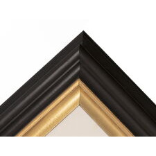 DRAMATIC, HAND-PAINTED, PATRIOTIC BANNER WITH A SCREAMING EAGLE, WINGS RAISED TO ENVELOPE A BILLOWING AMERICAN FLAG; HAND-PAINTED ON SATIN, IN THE POPULAR MANNER OF EARLY 20TH CENTURY ILLUSTRATORS; SIGNED “A. BUCCINI, N.Y.C.”, COPYRIGHTED & DATED 1918 (CLOSING YEAR OF WWI)