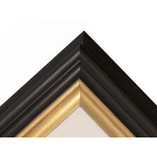 DRAMATIC, HAND-PAINTED, PATRIOTIC BANNER WITH A SCREAMING EAGLE, WINGS RAISED TO ENVELOPE A BILLOWING AMERICAN FLAG; HAND-PAINTED ON SATIN, IN THE POPULAR MANNER OF EARLY 20TH CENTURY ILLUSTRATORS; SIGNED “A. BUCCINI, N.Y.C.”, COPYRIGHTED & DATED 1918 (CLOSING YEAR OF WWI)